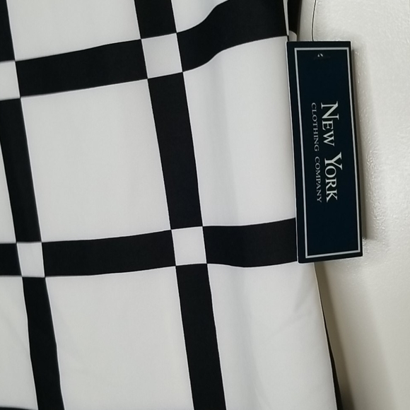 NYCC Black and Cream Block Dress - Picture 4 of 6